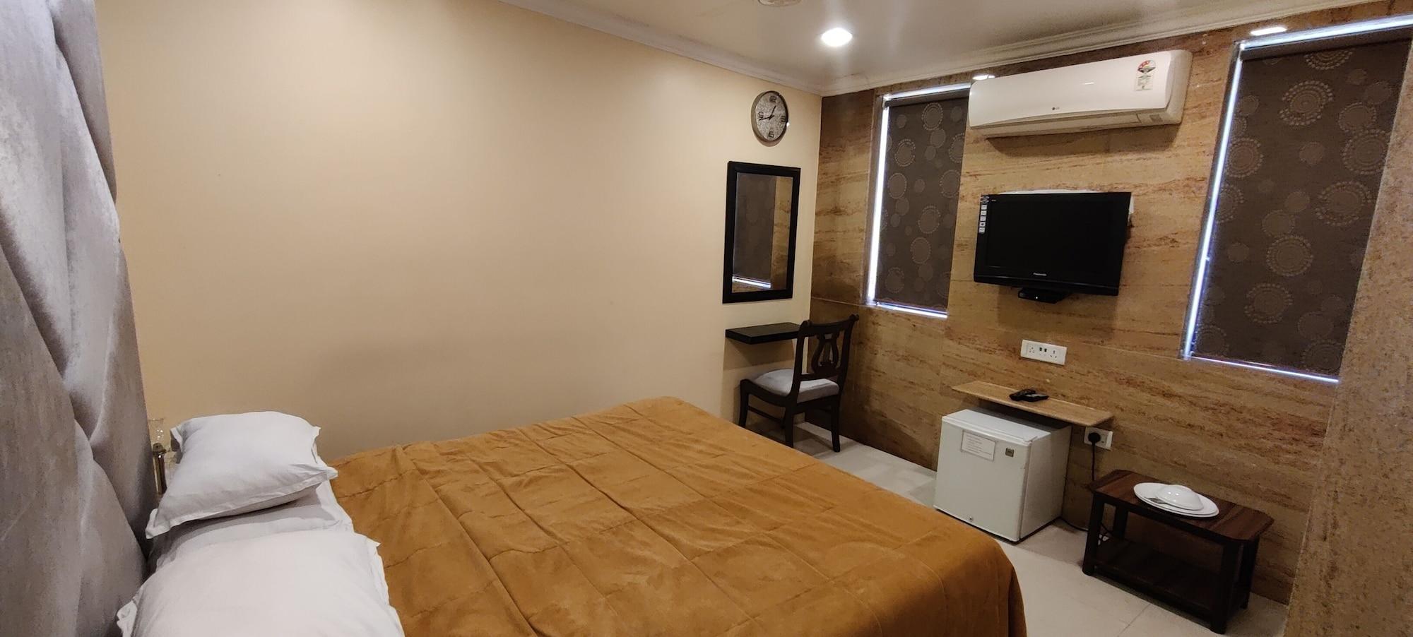 Hotel Metro Palace Bandra Mumbai Exterior foto